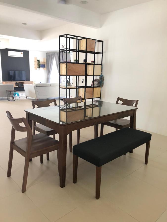 Nur Villa Sg Soi Kuantan Esterno foto