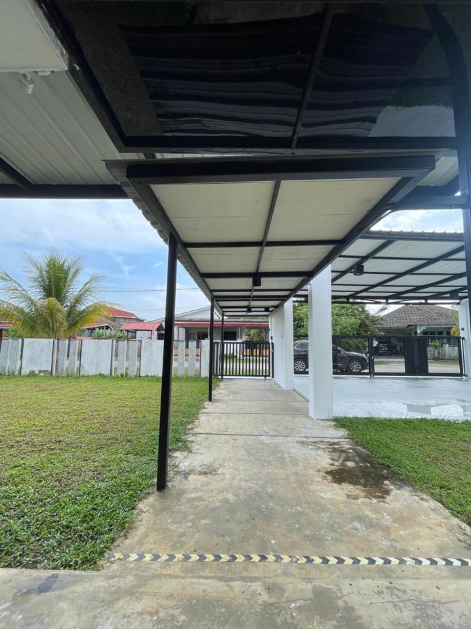 Nur Villa Sg Soi Kuantan Esterno foto